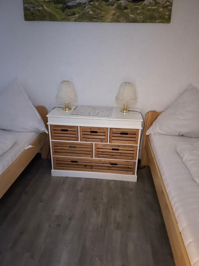 Wohnunghahnenkleeld Goslar Exterior foto